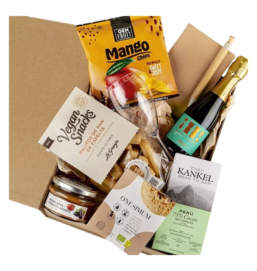 Gourmet Cava Night Essentials Bundle