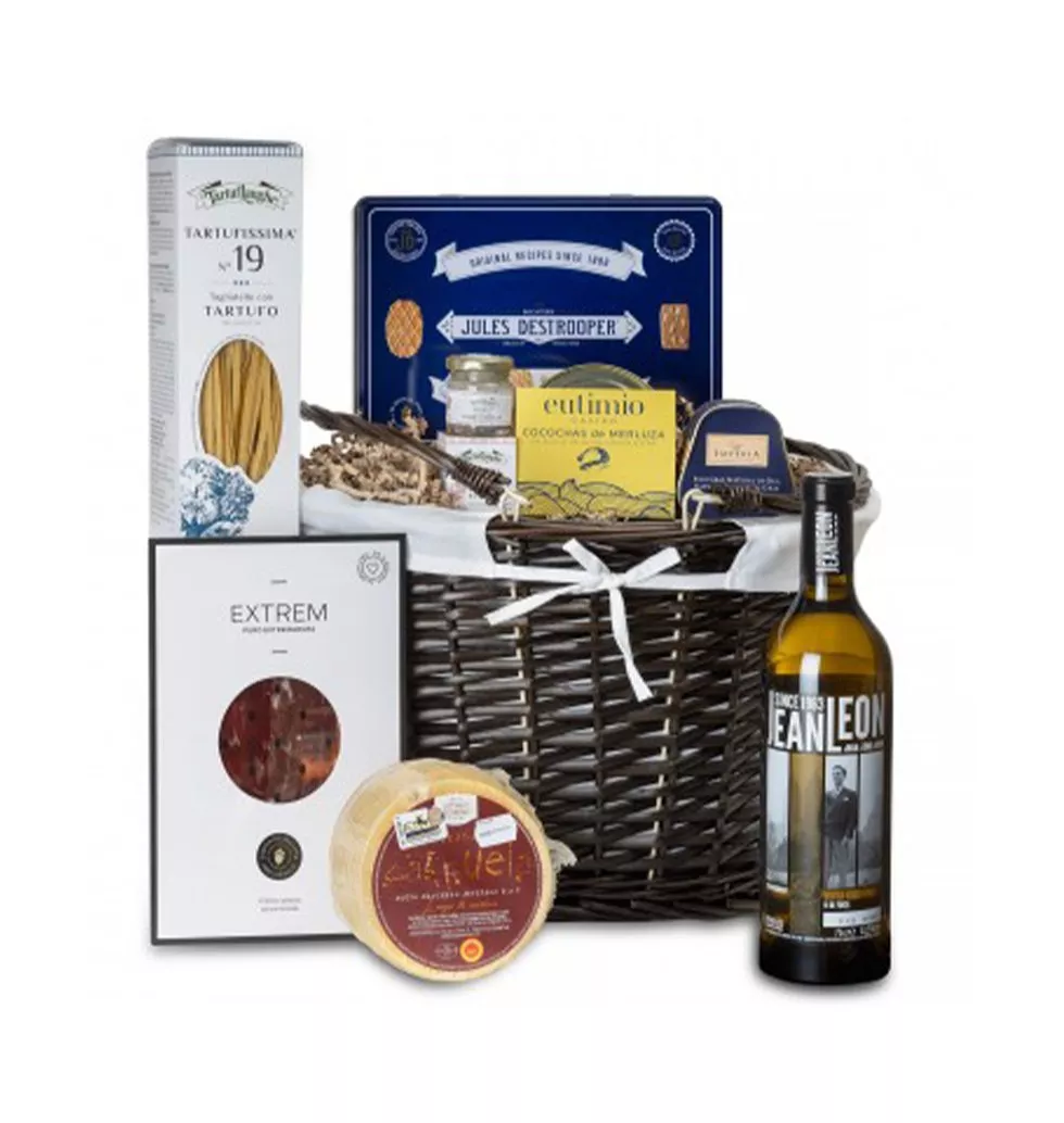 Luxurious Seasonal Delights Hamper