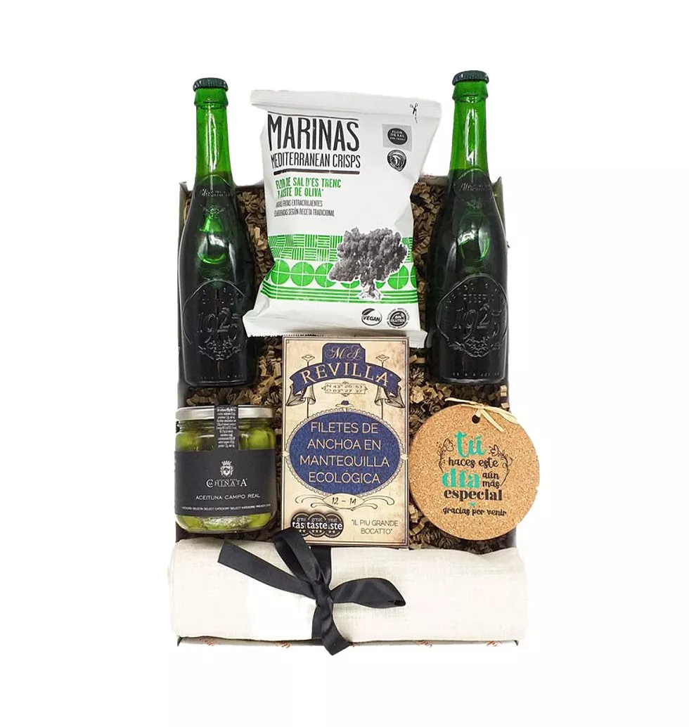 Rich Mediterranean Crisps and Beer Hamper